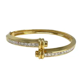 18K Gold Hinged Bracelet with 22 Princess Cut Diamonds