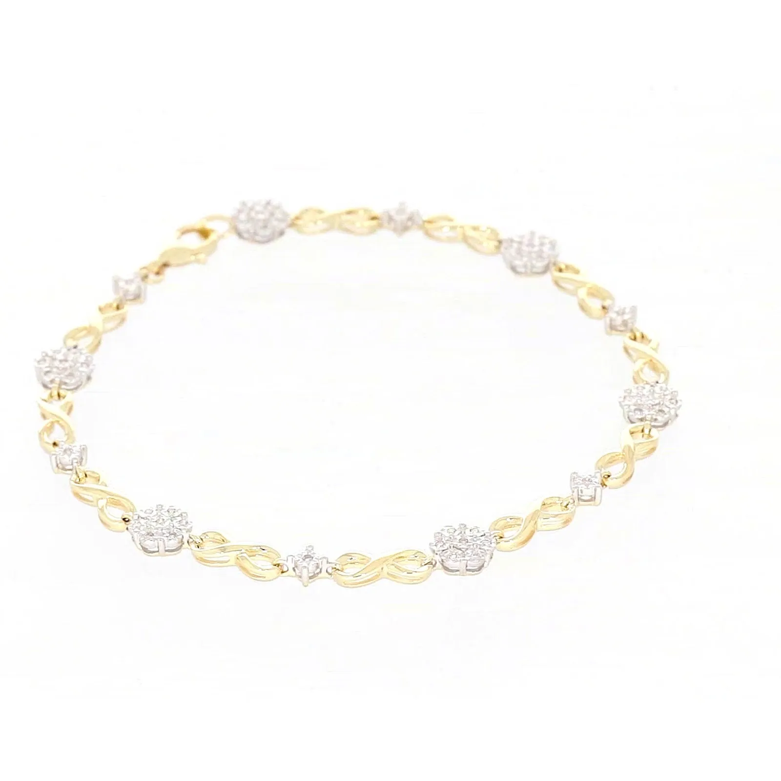 9ct Yellow Gold Round Brilliant Cut 0.15 Carat tw of Diamonds Bracelet