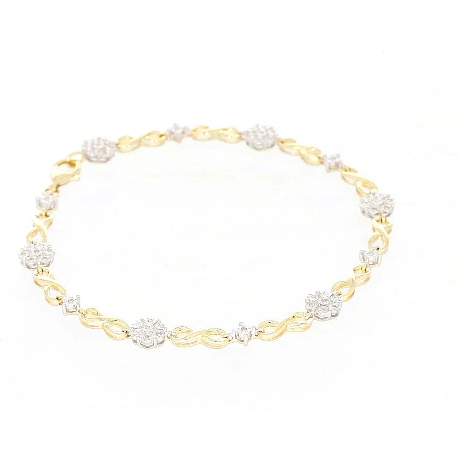 9ct Yellow Gold Round Brilliant Cut 0.15 Carat tw of Diamonds Bracelet