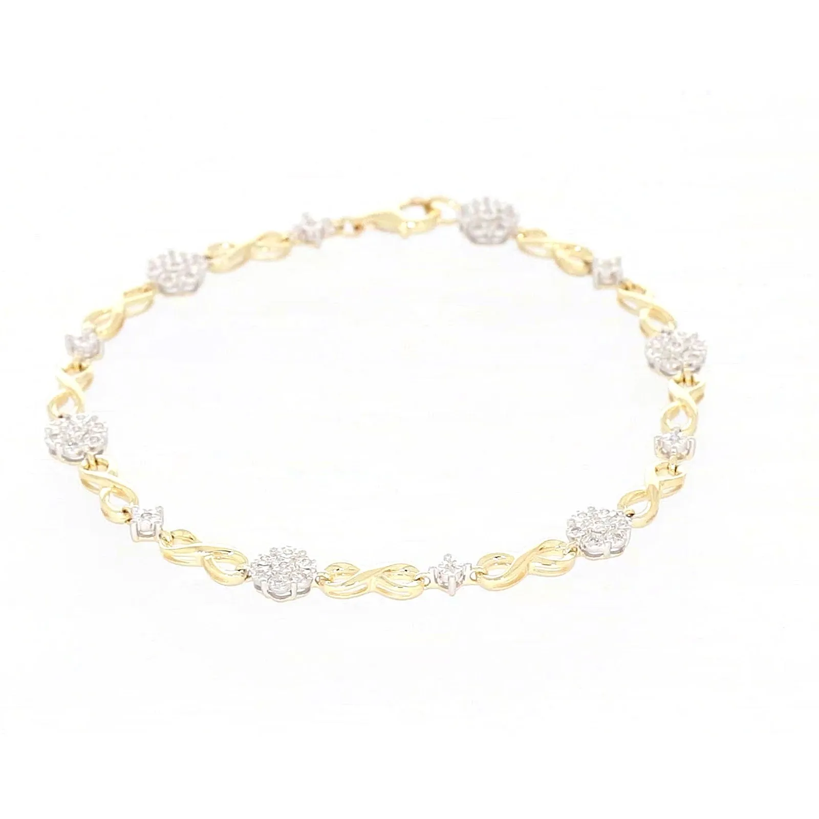 9ct Yellow Gold Round Brilliant Cut 0.15 Carat tw of Diamonds Bracelet