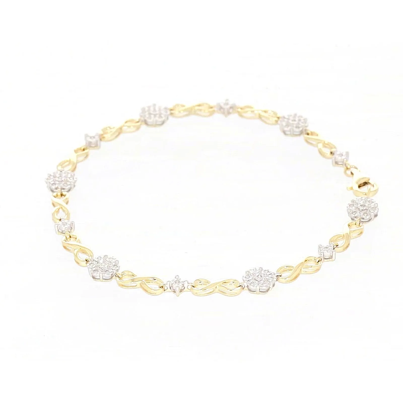 9ct Yellow Gold Round Brilliant Cut 0.15 Carat tw of Diamonds Bracelet