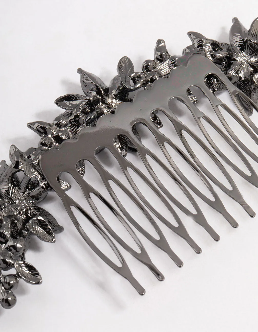 Black Coated Simple Diamante Flower Hair Comb