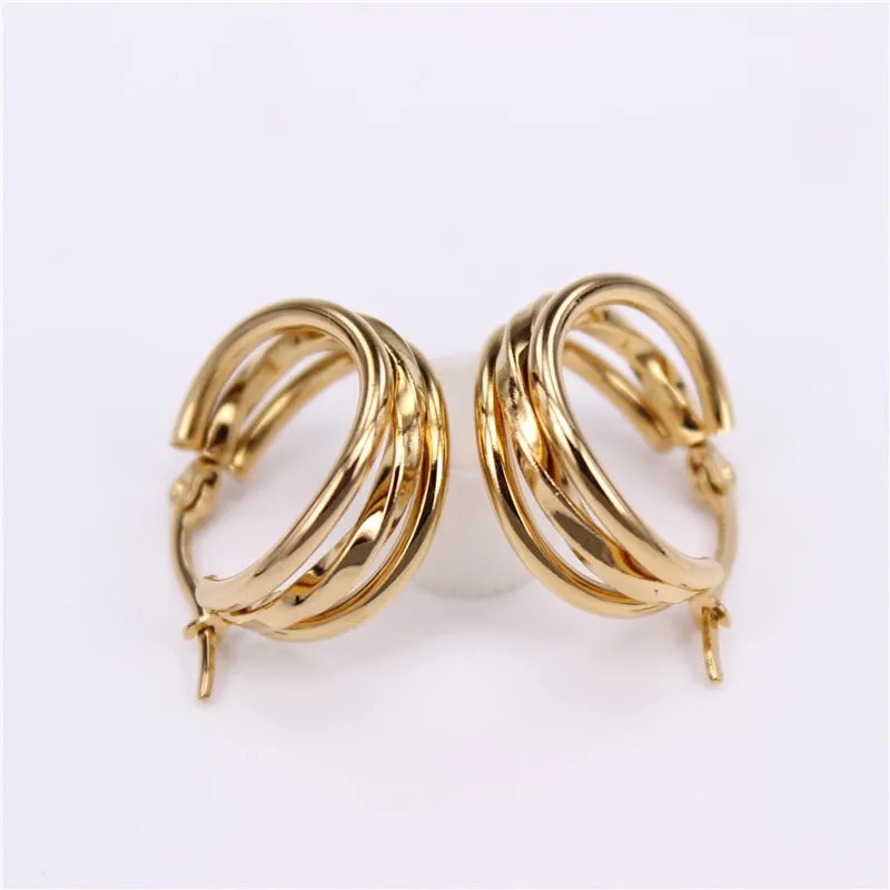 Classic three rings Features earrings