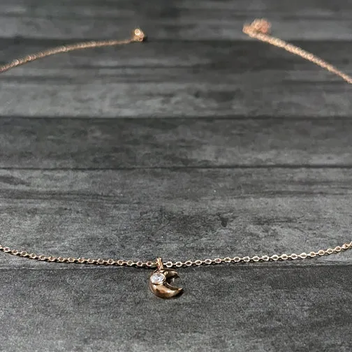 Dainty Crescent Moon Crystal Necklace (ROSE GOLD, GOLD OR SILVER)