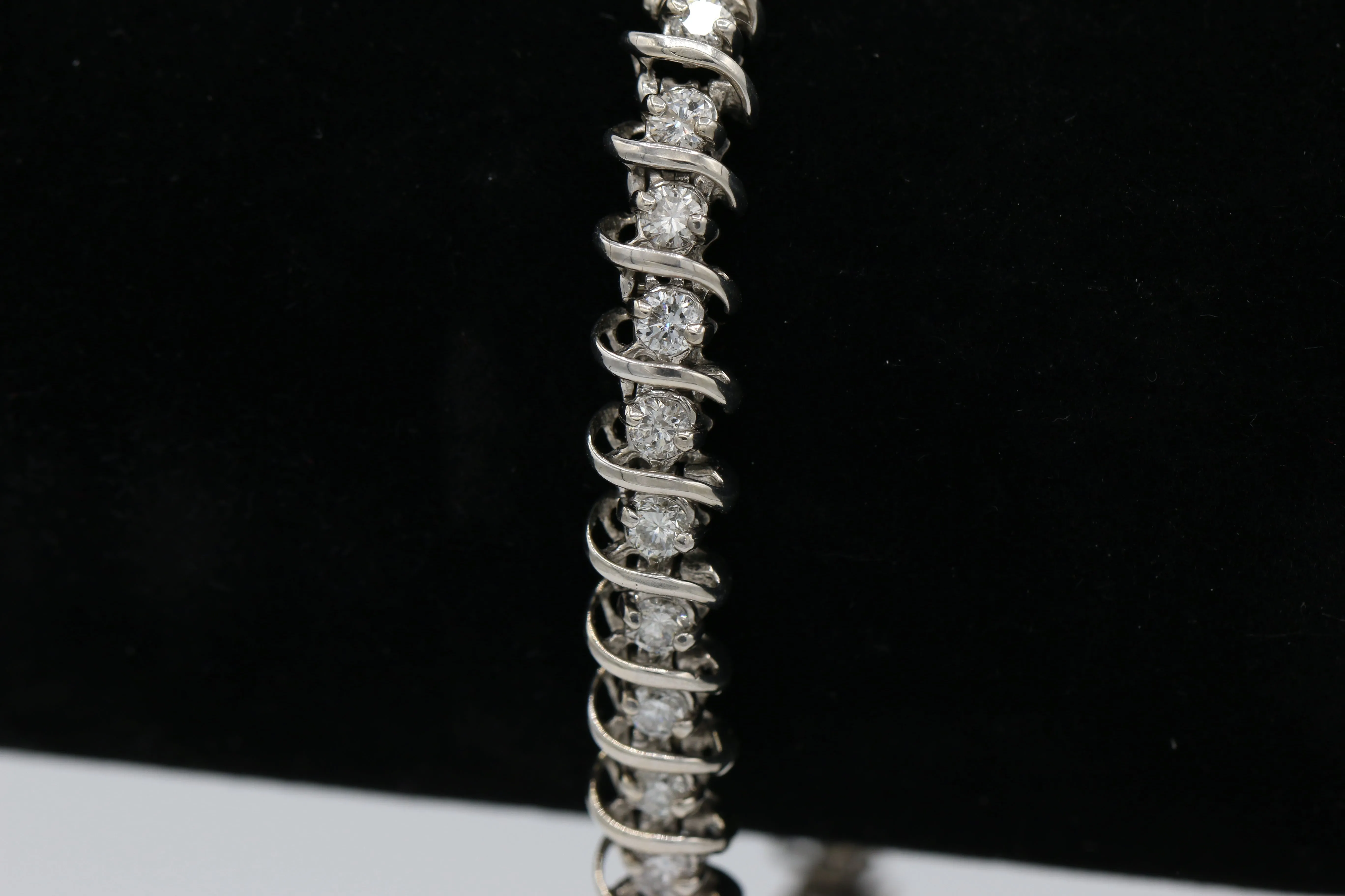 Diamond Tennis Bracelet in 14KT White Gold ( 4ct tw dia )