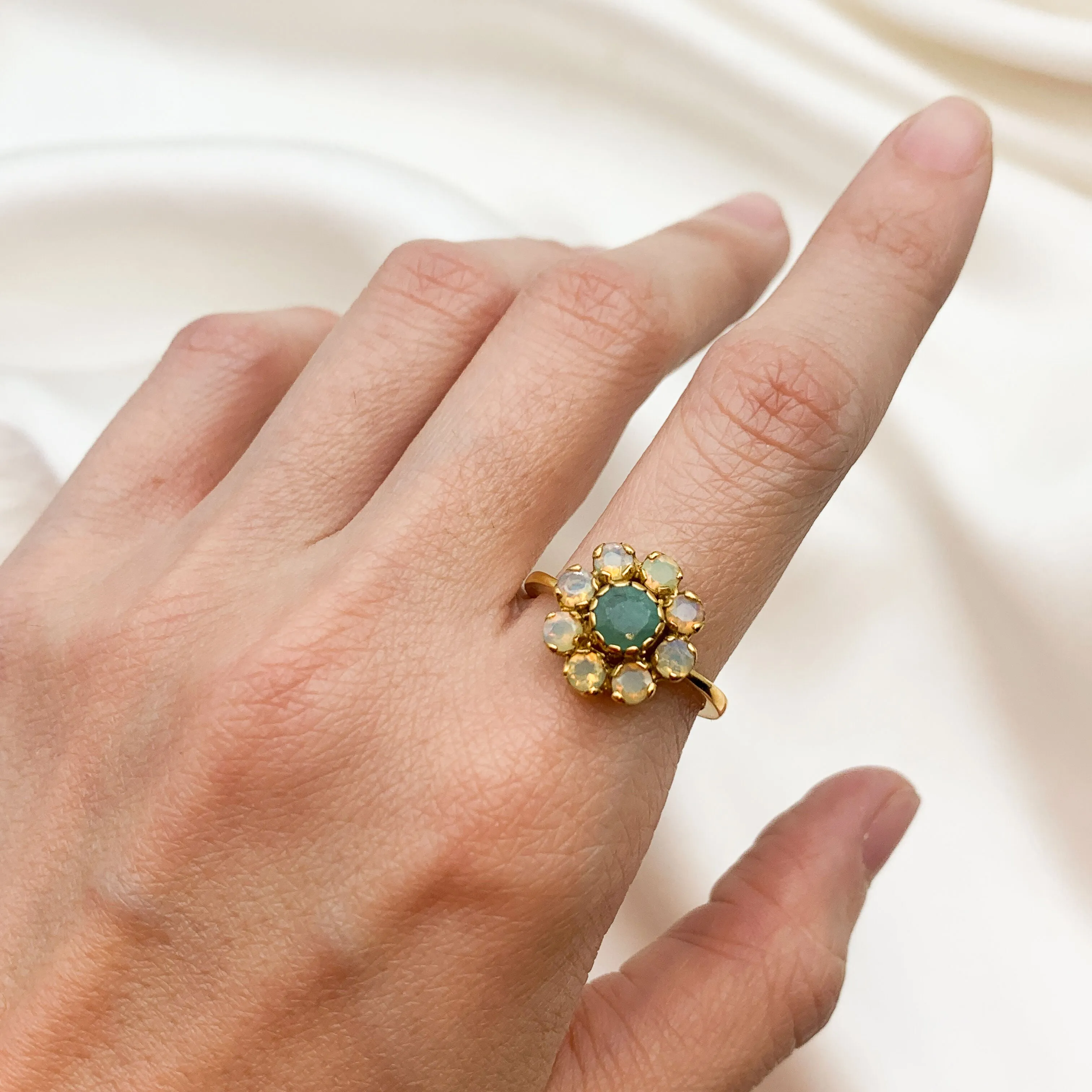 Emerald Flower Ring - Gold Daisy Ring - Vintage Flower Ring