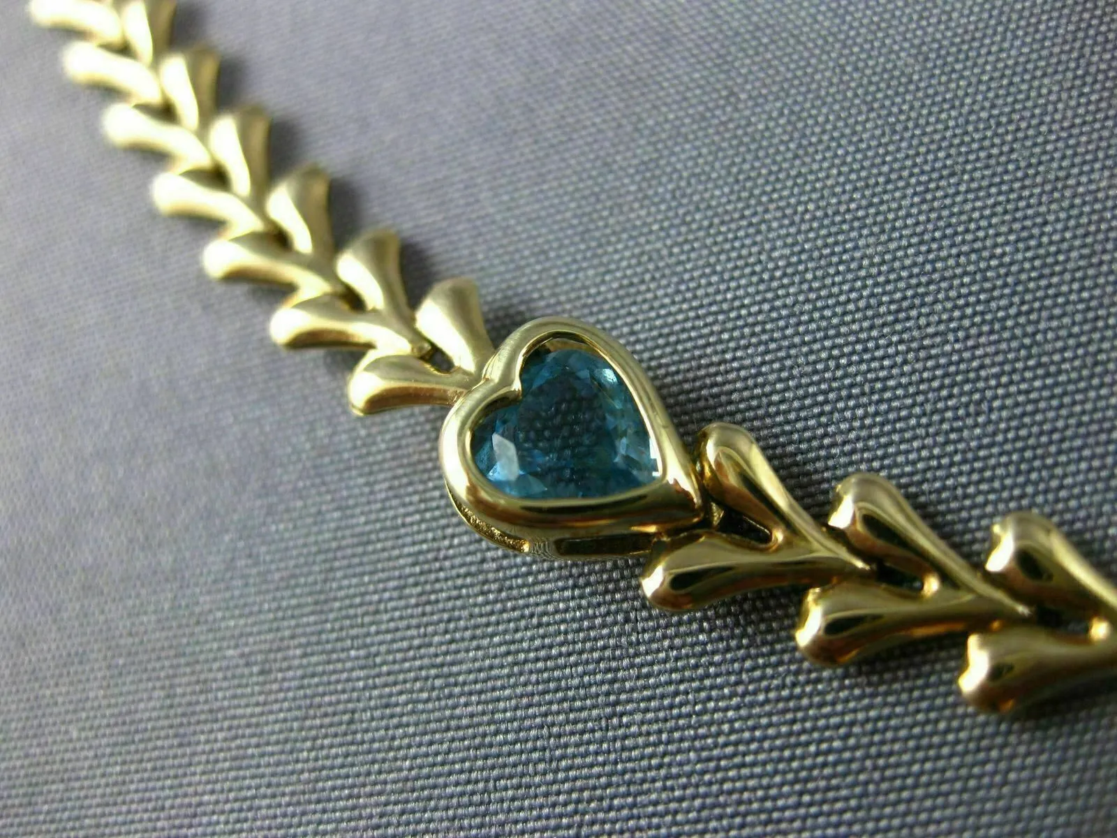 ESTATE AAA AMETHYST & BLUE TOPAZ 14KT YELLOW GOLD ARROW HEART NECKLACE #21665