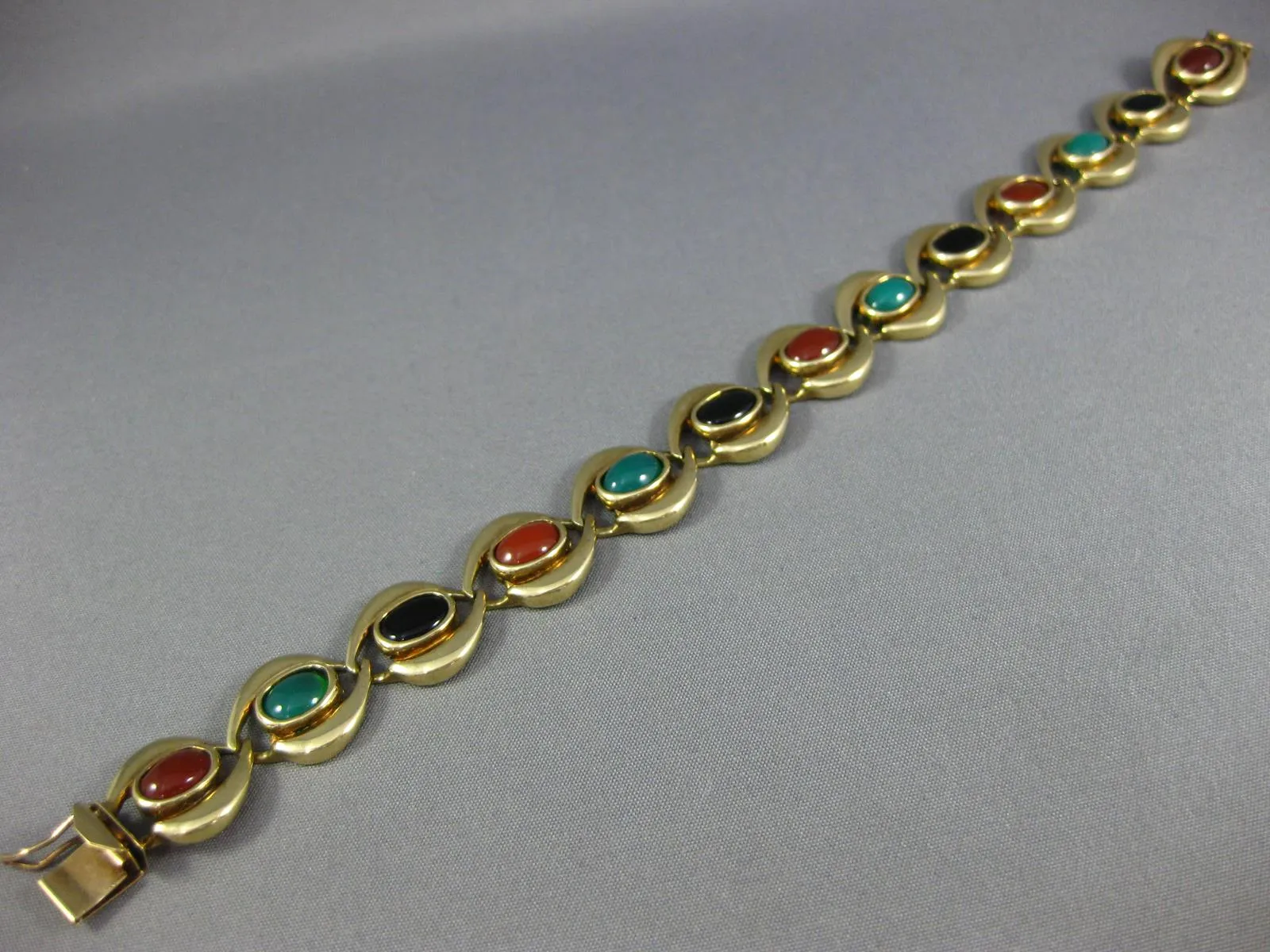 ESTATE WIDE & LONG AAA MULTI COLOR ONYX 14KT YELLOW GOLD INFINITY LOVE BRACELET