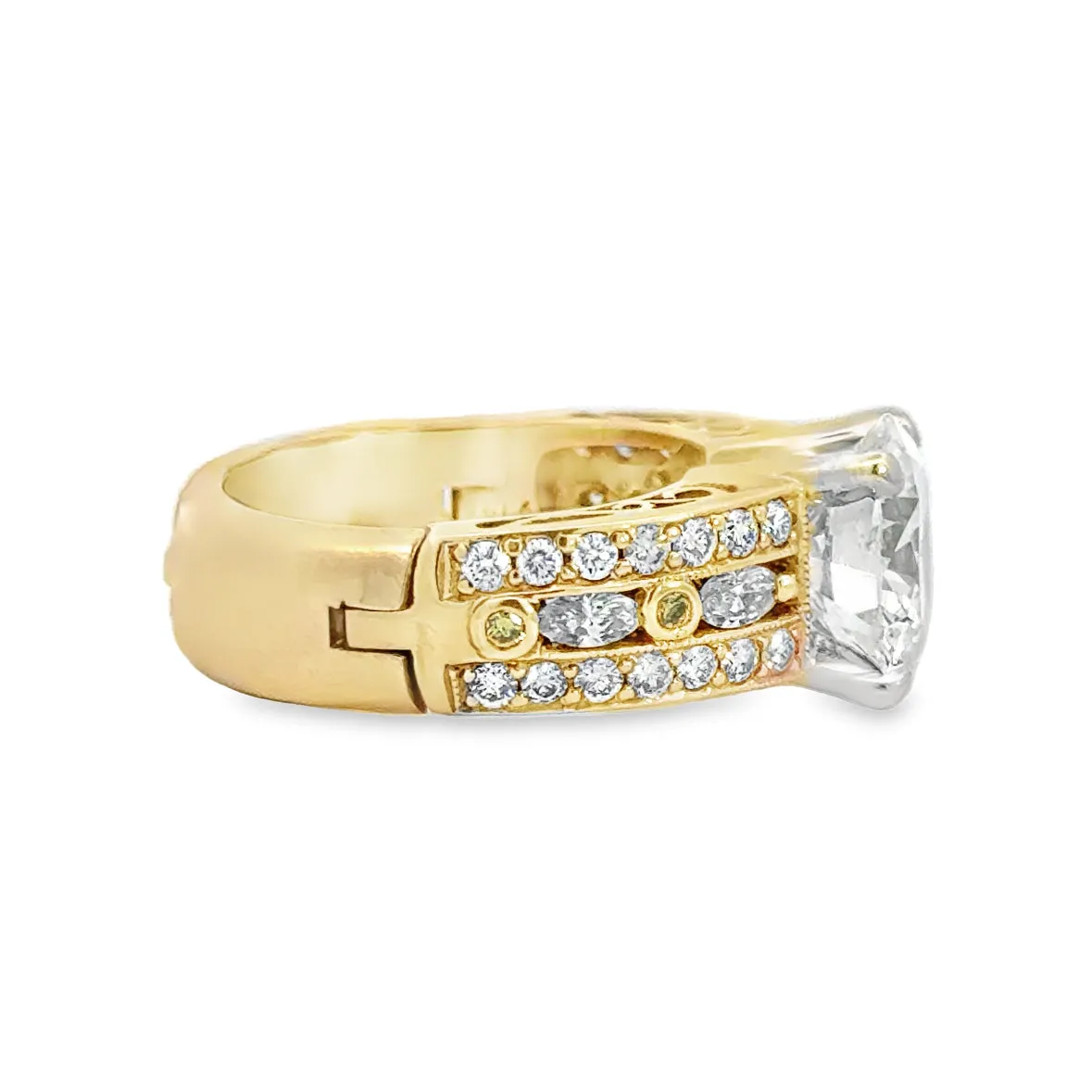 Kirkland Jewelry Estate | 14K Yellow Gold Vintage Diamond Ring