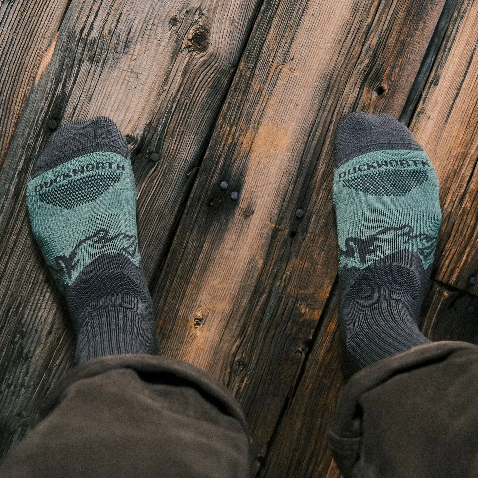 Lightweight Mountain Ridges Crew Sock