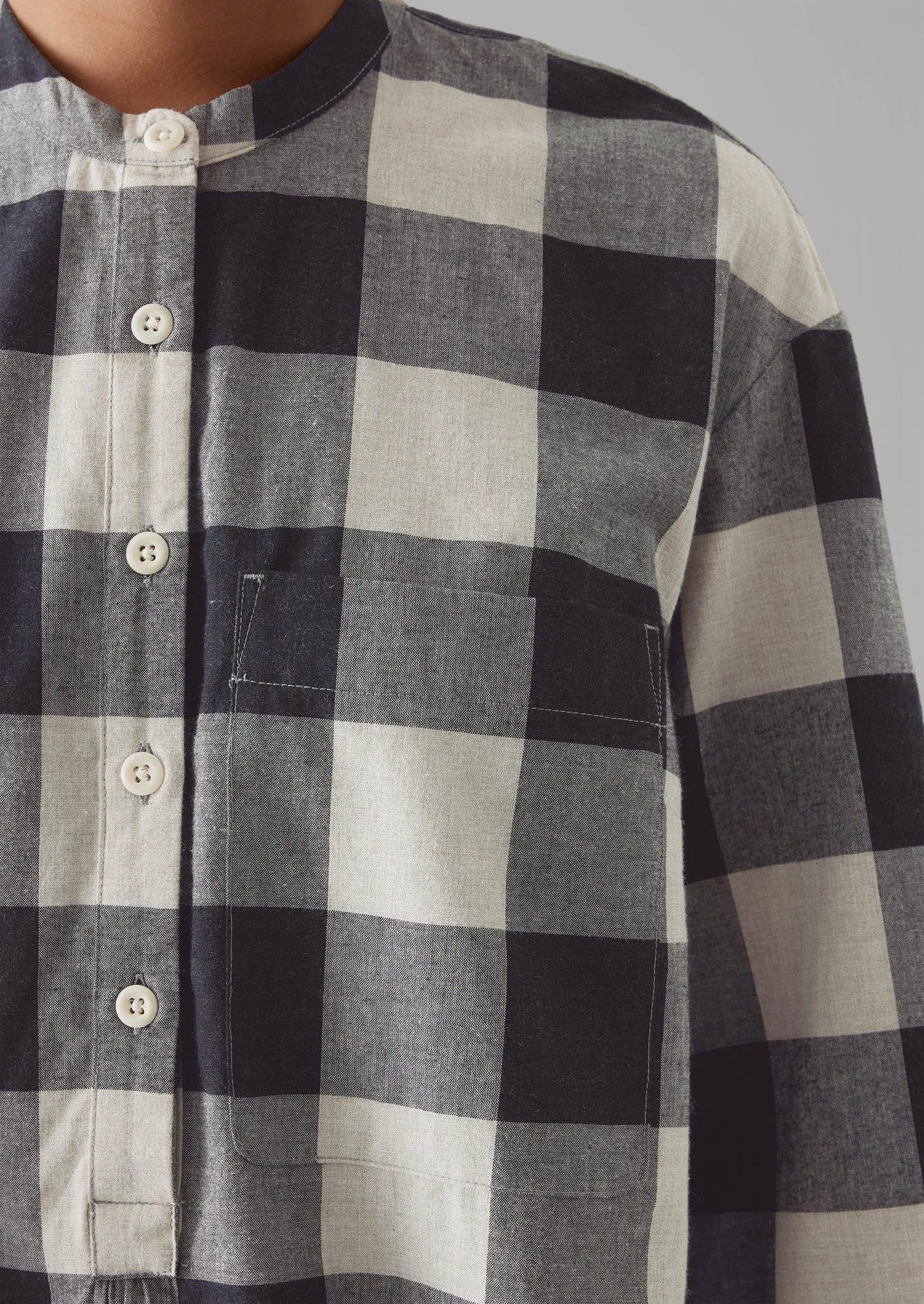 Macro Gingham Cotton Cashmere Shirt | Onyx/Ecru