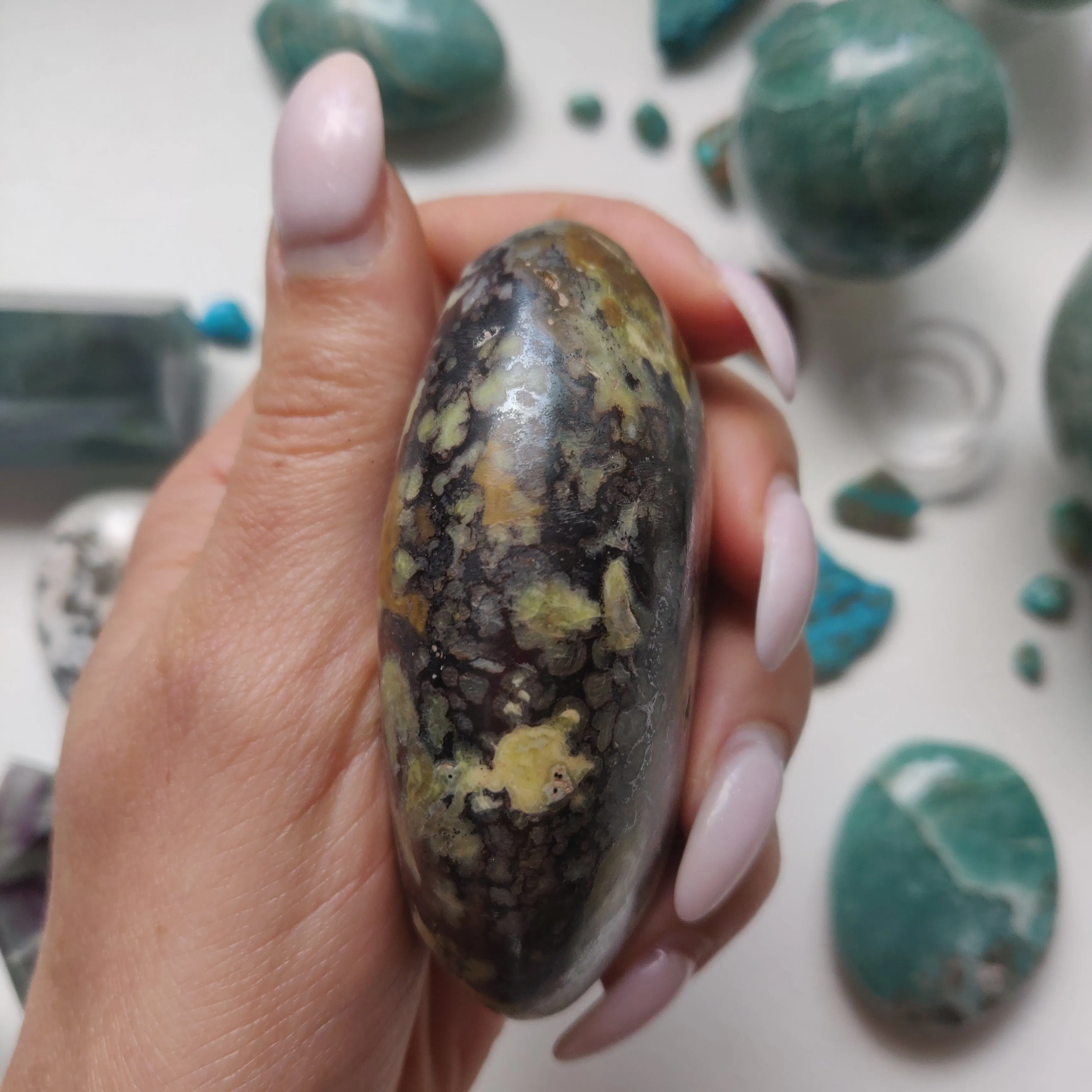 Matrix Green Opal Palm Stone (#1)