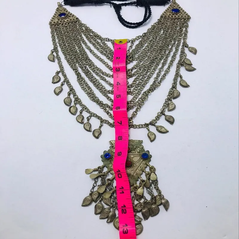 Multilayers Bib Necklace With Dangling Massive Pendant