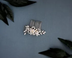 Petite Floral Comb with Cultured Pearls