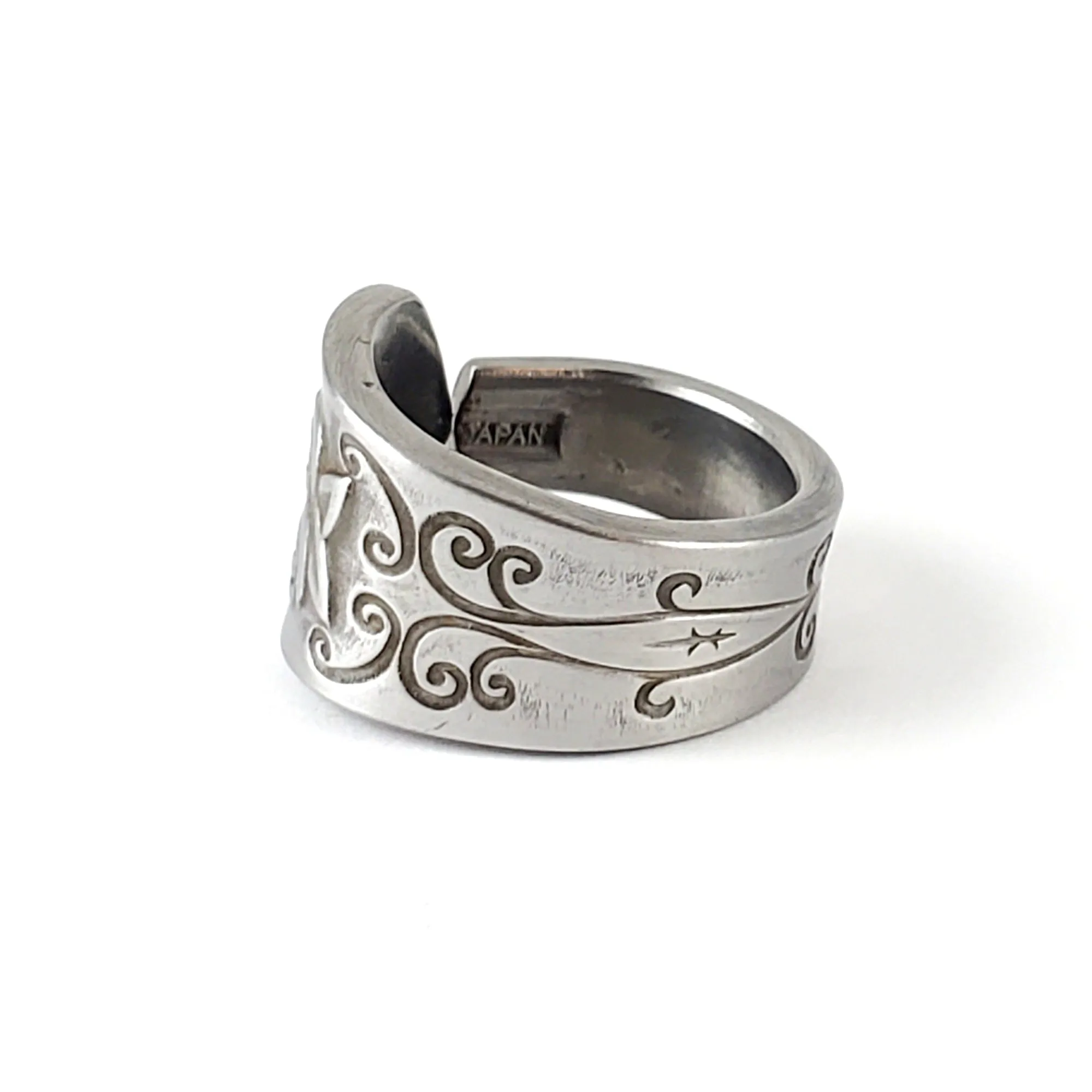 Queen's Tapestry Stainless Steel Spoon Ring