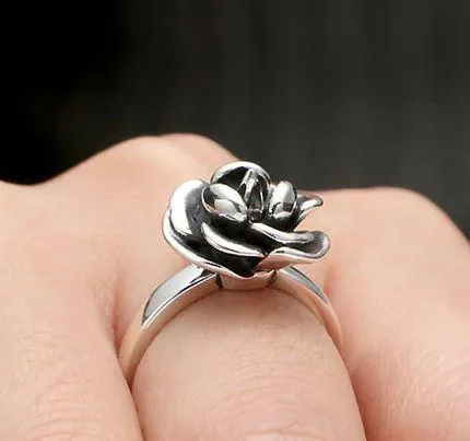 Sterling Silver ' THORN BETWEEN A ROSE ' Women's Self Defense Ring