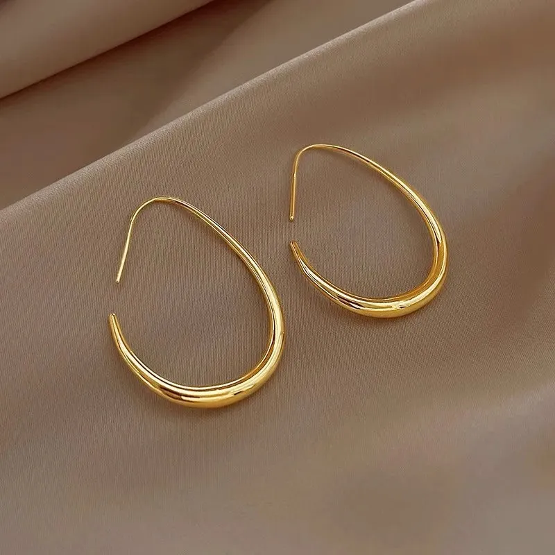 TEEK - Needle Oval Hoop Earrings