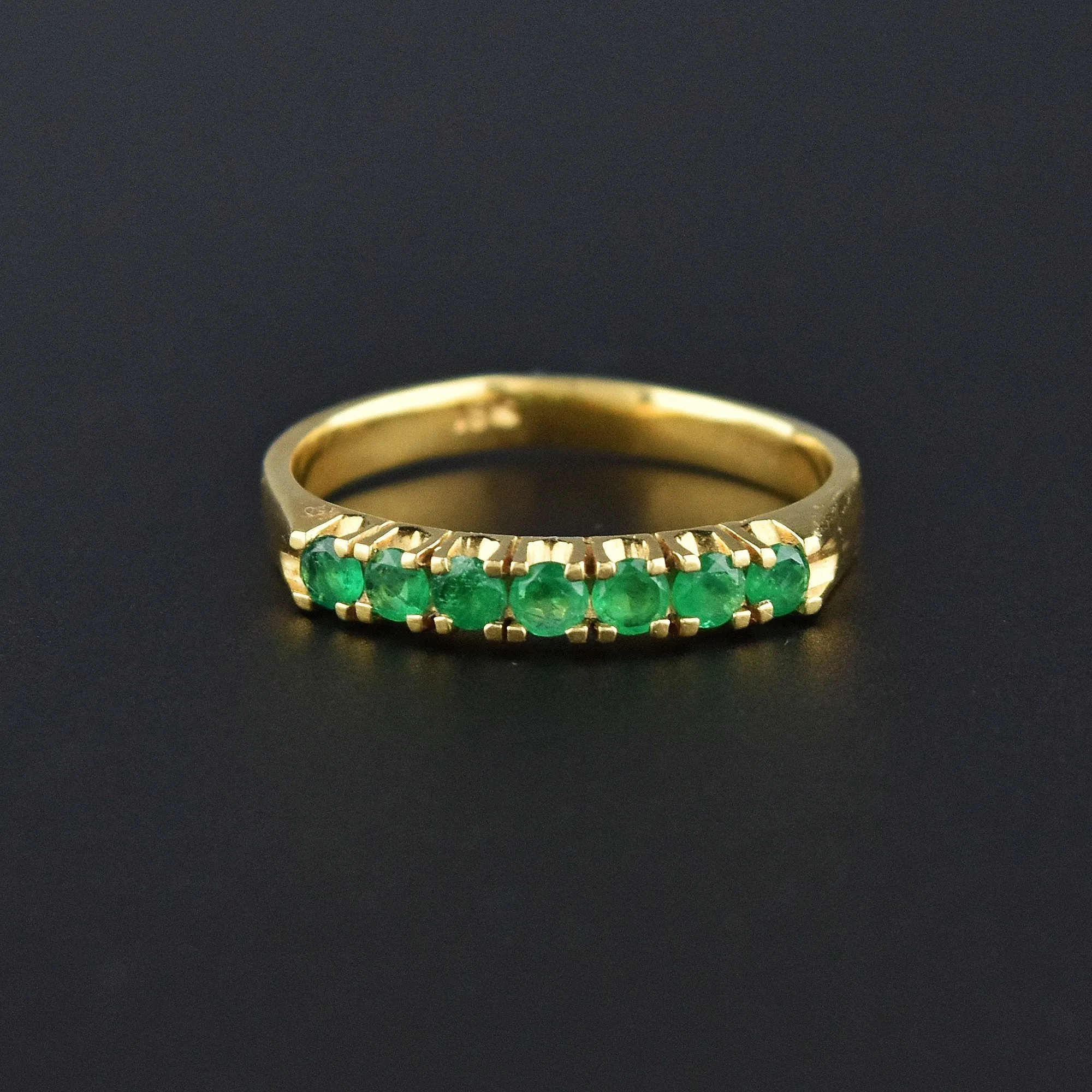 Vintage 18K Gold Emerald Stacking Band Ring, Sz 6.75