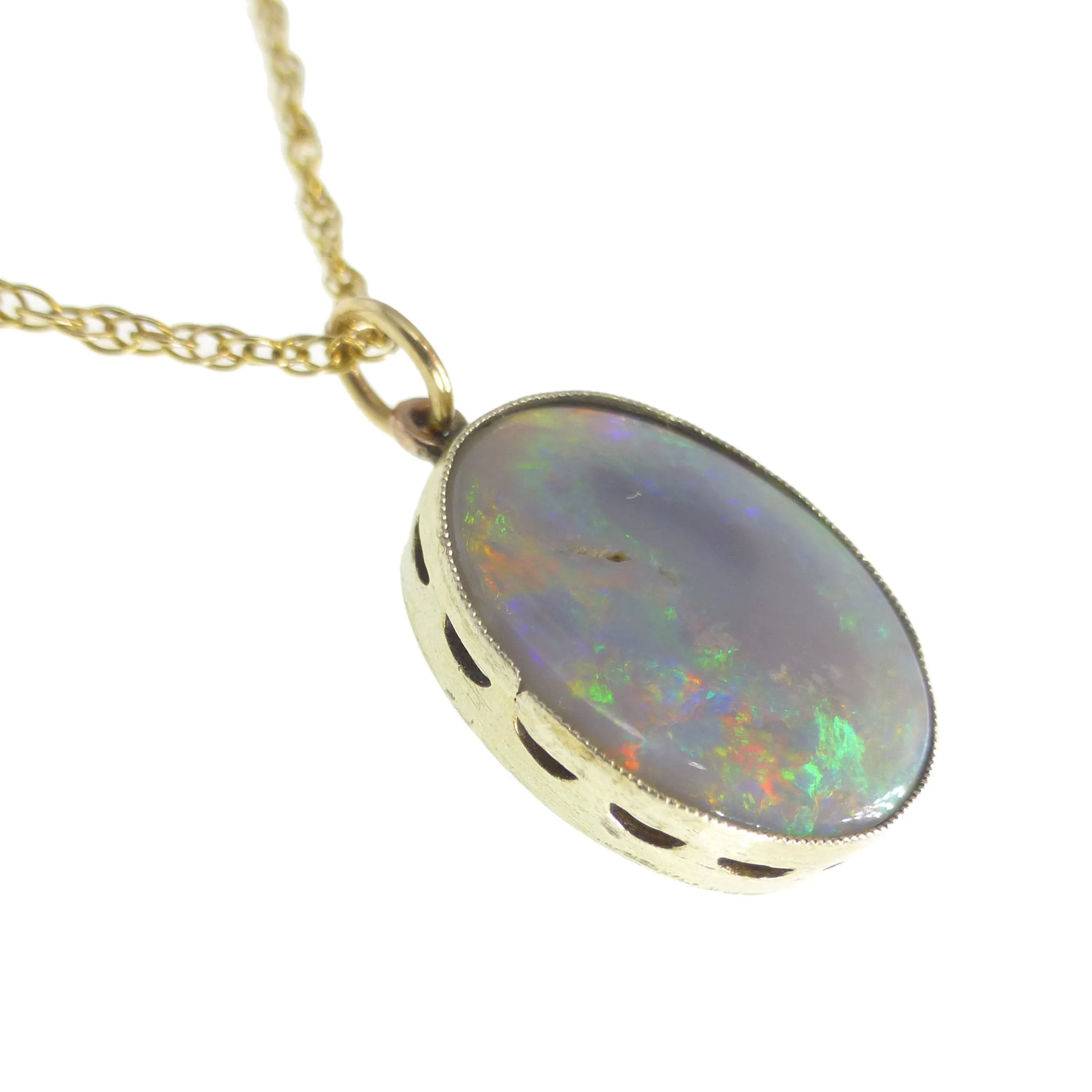 Vintage 9ct Gold Opal Pendant Necklace