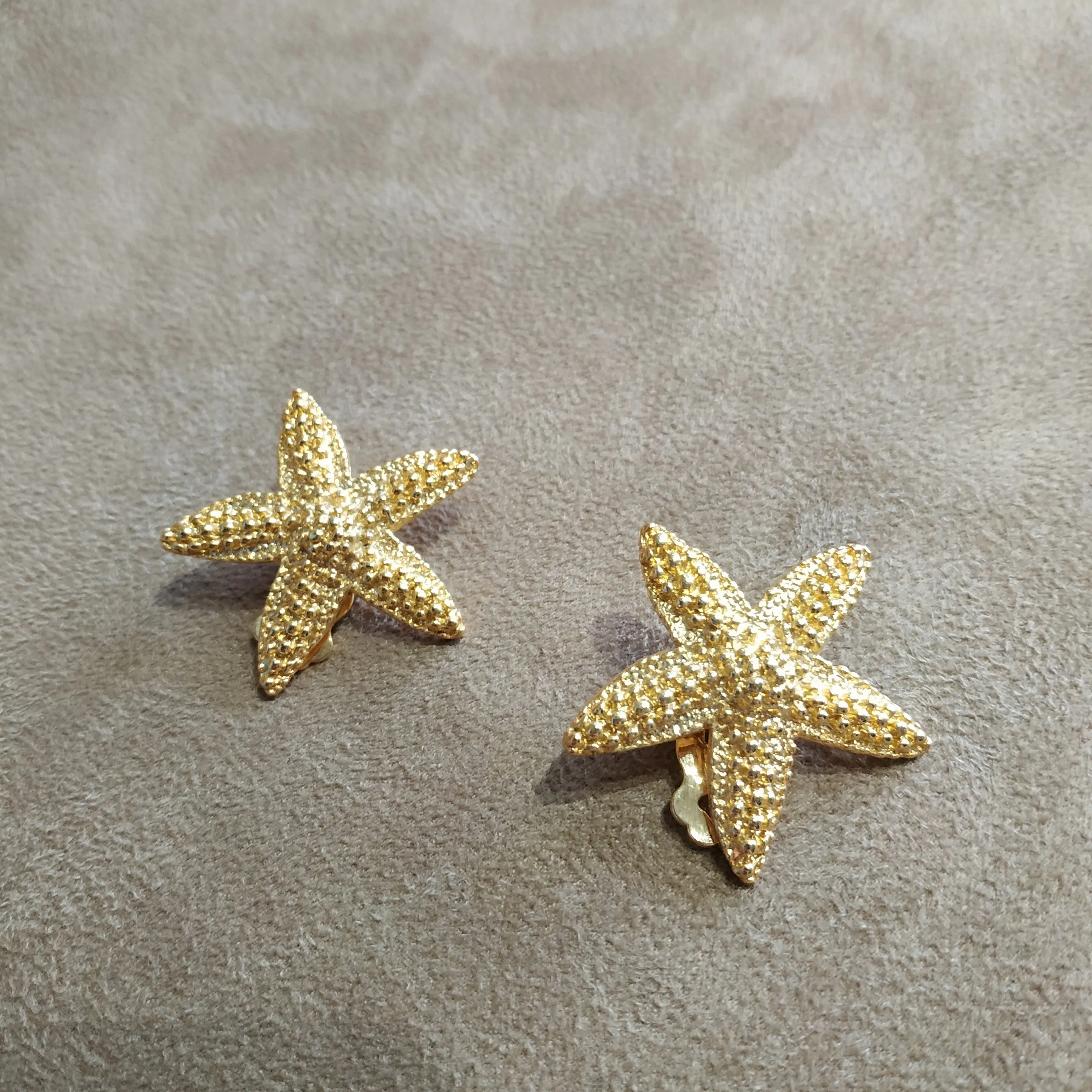 Vintage Gold starfish clip on earrings