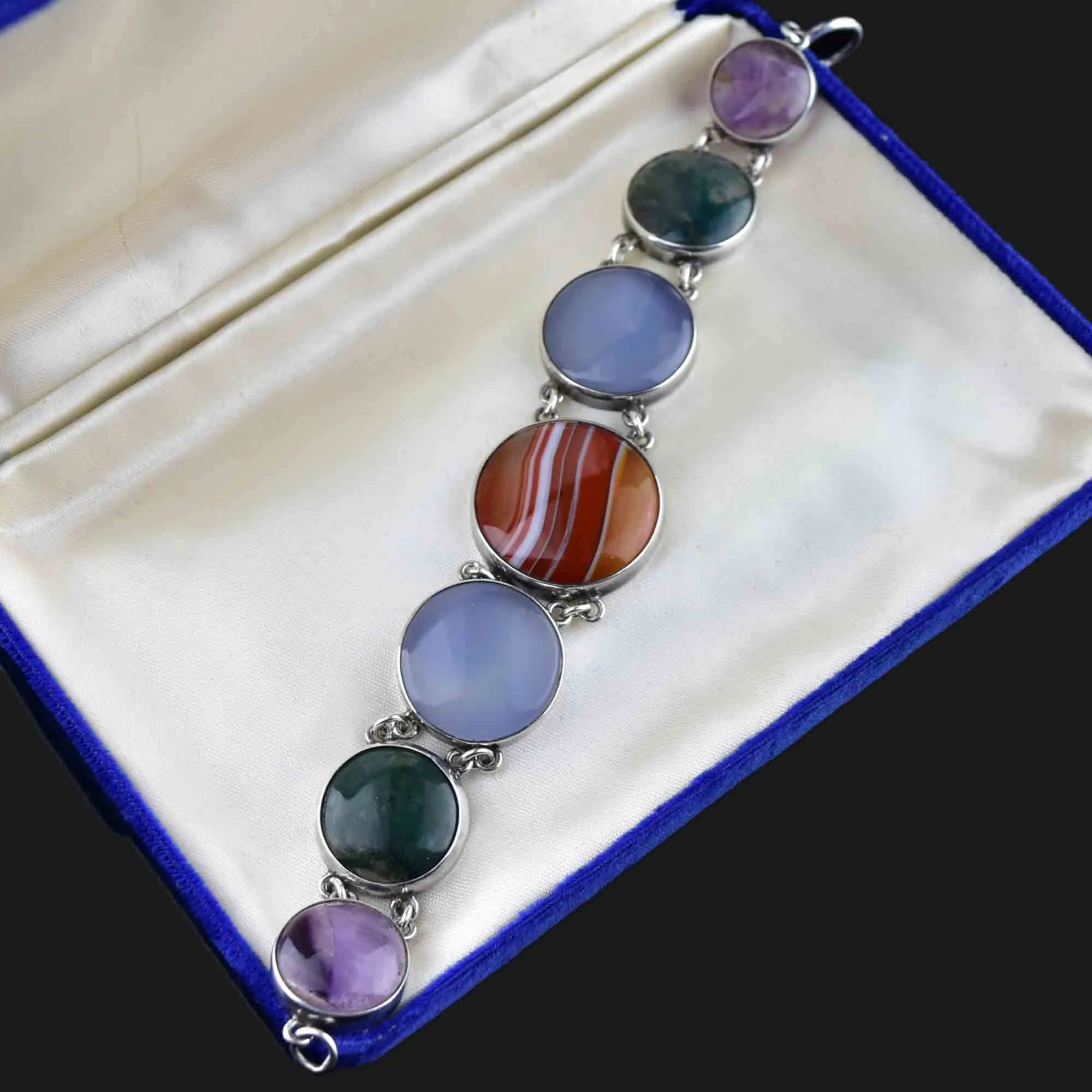 Vintage Scottish Banded Agate Amethyst Chalcedony Bracelet