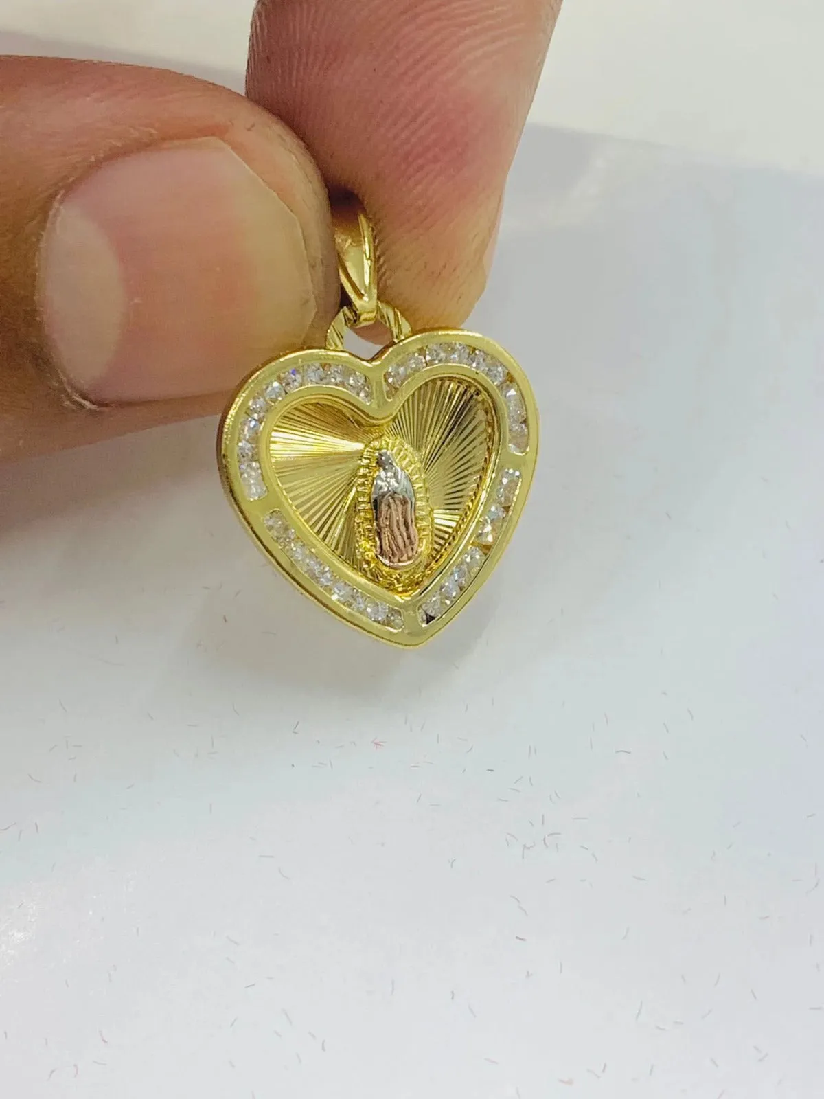 Virgen de Guadalupe Necklace Pendant CZ Heart Tri Color Link Figaro 18"  Dije Guadalupe Tres Oros