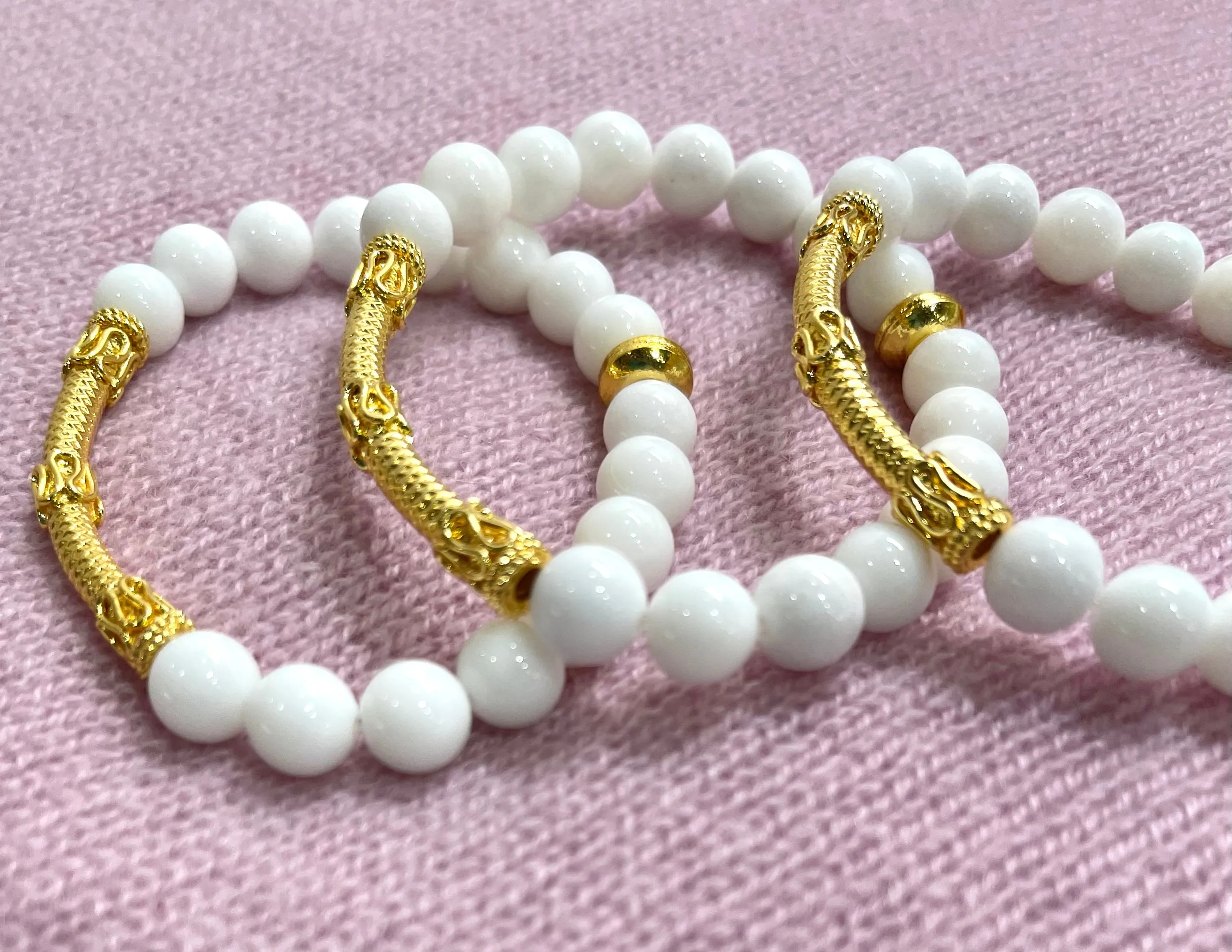 White Alabaster Gemstones & 18k Gold “Bali” Tube Beaded Bracelet